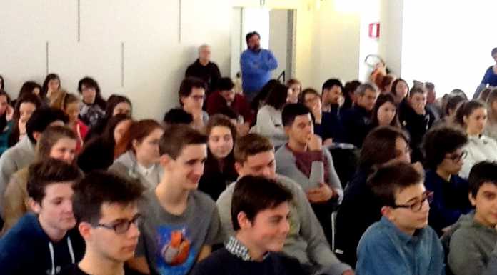Vita e morte, studenti del “Volta” a lezione dal prof. Mantegazza