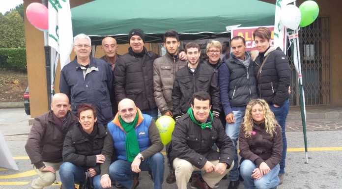Lega in piazza raccoglie iscrizioni: “Raddoppiate ad Annone”