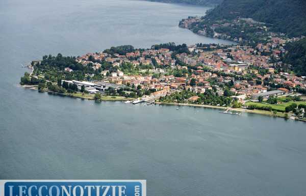 Dervio approva il bilancio ma è scontro sull’aumento dell’IMU Foto aerea Dervio