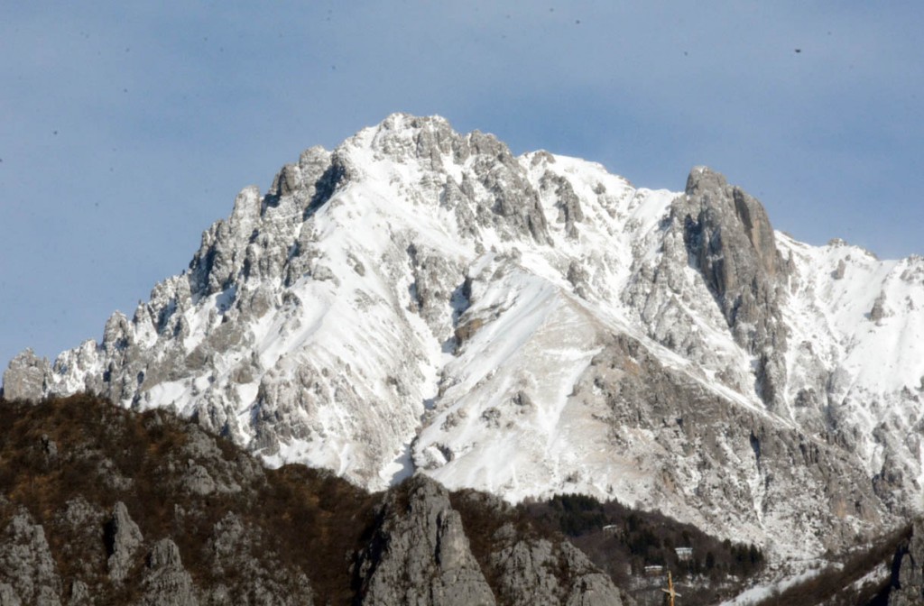 Montagna: caduti 20 cm di neve, rischio valanghe. Il bollettino
