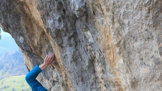 Il ragnetto Stefano Carnati a Cornalba sui tiri di Bruno Tassi