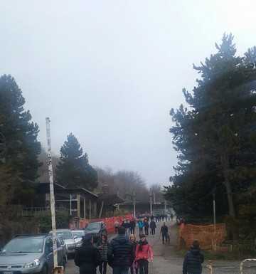 Consonno: la pioggia non ferma la Pasquetta nell’ex città dei balocchi