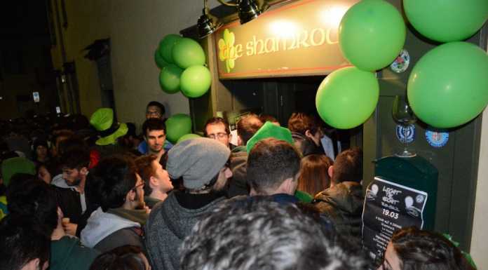 Grande festa di San Patrizio… e il “matitone” si illumina di verde