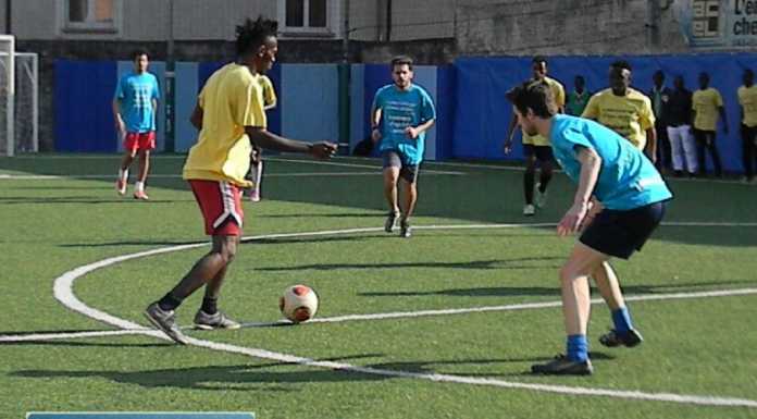 Sfida senza frontiere: studenti e migranti uniti dal calcio