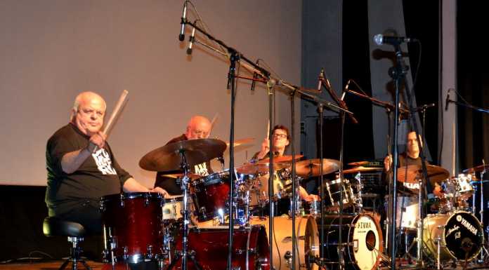 La Drummeria strappa applausi con cinque virtuosi della batteria