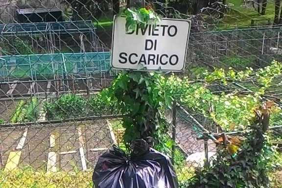 Lecco. Via libera al nuovo regolamento rifiuti. “Per una città più pulita”