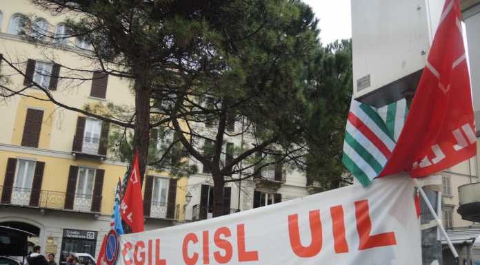 Tute blu: sciopero e corteo ma i sindacati a Lecco si dividono