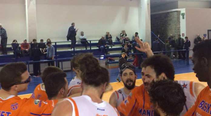 Basket. Mandello salva, Vercurago perde e va a gara 3