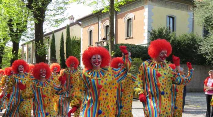 Oggiono, la sfilata del carnevale… di primavera!