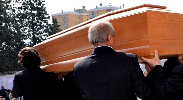 Il sindaco a Silverij: “Rivedremo insieme l’ordinanza sui funerali”