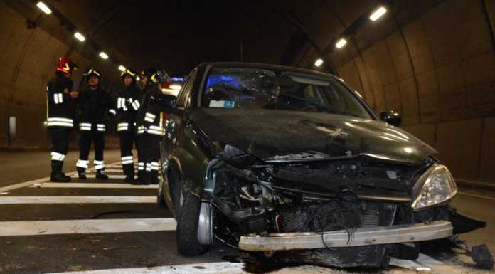 Lecco – Ballabio: schianto in galleria, ferita una 29enne