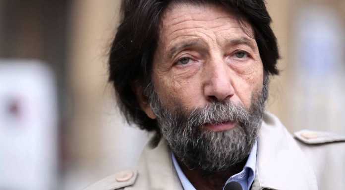 Stasera al Teatro della Società i filosofi Cacciari e Valagussa