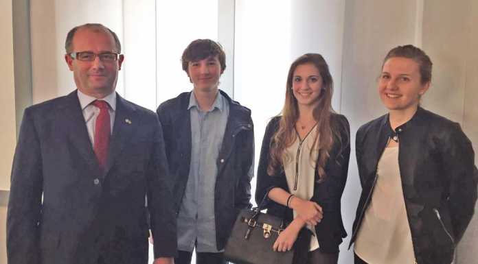 Confindustria: borse di studio per l’estero, premiati tre studenti