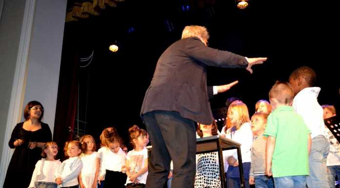 Scuola “San Lorenzo”, note e voci con piccoli e… grandi allievi