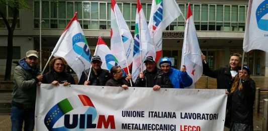 Konig: presidio dei lavoratori al Pirellone, sindacati divisi