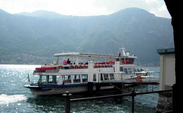 Gita a Como in battello per gli anziani di Dervio e Bellano