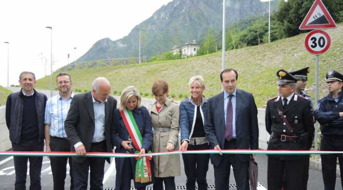 Valmadrera, inaugurato il nuovo parcheggio di Piazza Fontana