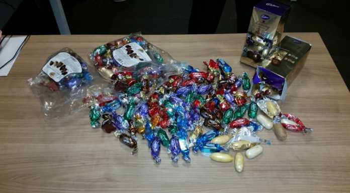 Malpensa. 3 kg di “cioccolatini” alla cocaina: arrestati due nigeriani