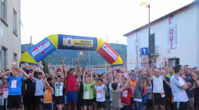 Calolzio. In 1500, nuovo record di partecipanti per la “lucciolata”