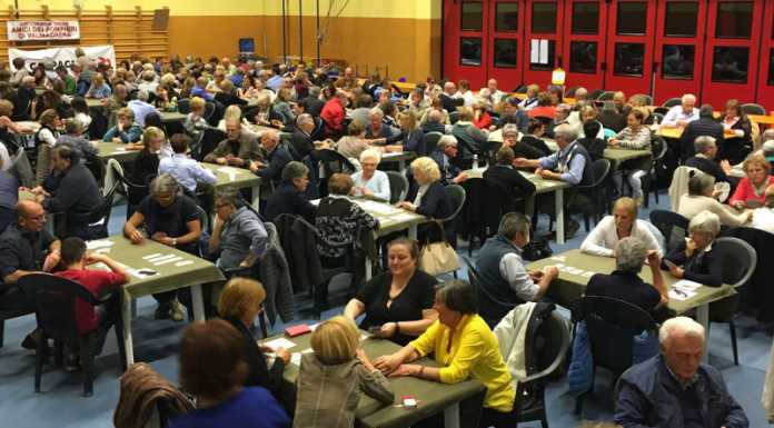 Valmadrera. In 250 al torneo di Burraco a sostegno degli Amici dei Pompieri