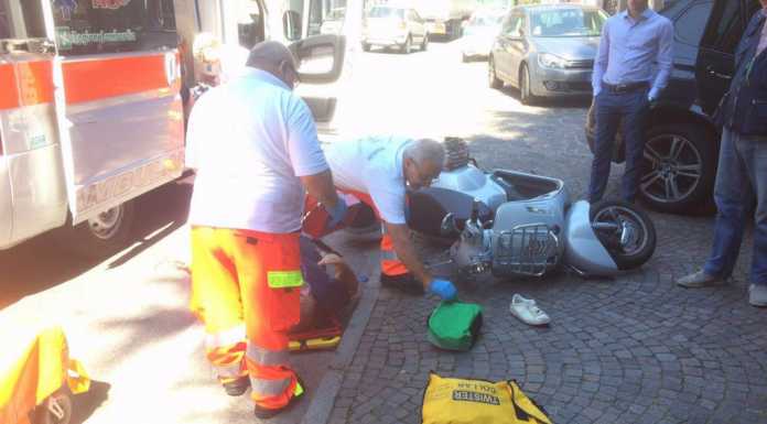 Calolzio, auto contro moto, lievemente ferito il consigliere Spreafico