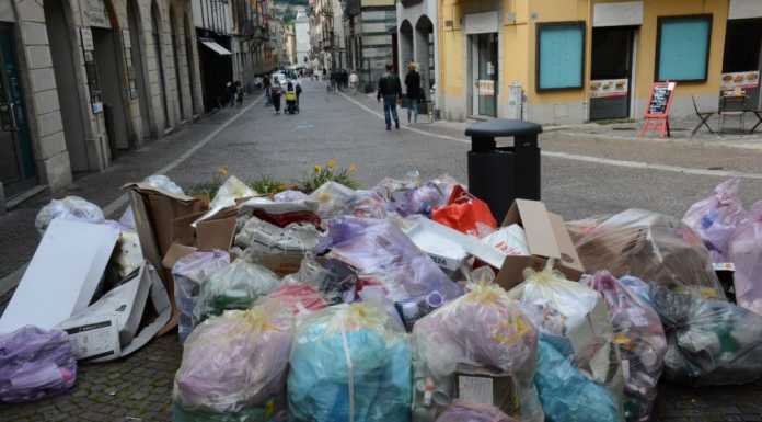 Lecco. Approvata la tassa sui rifiuti, ma il servizio così non va