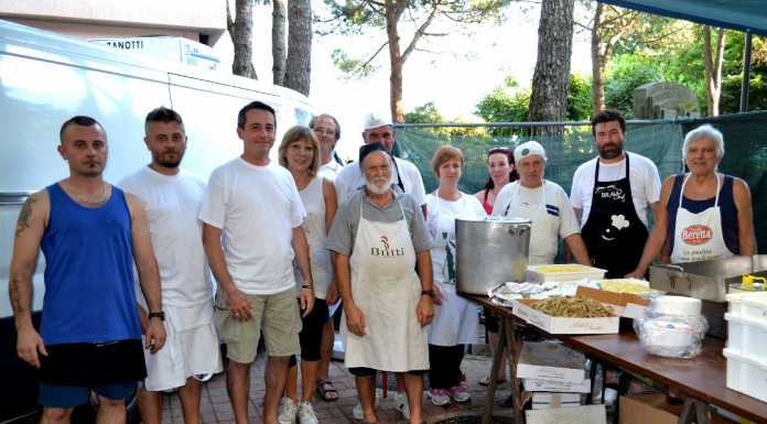 “Alpini in festa” a Mandello. Piatti tipici in piazza Mercato