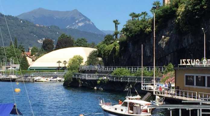 Mandello. Si inabissa il pontile galleggiante della Canottieri Guzzi