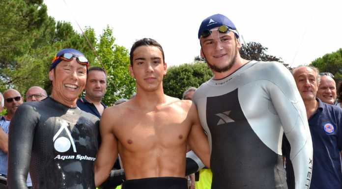 Mandello. Rusconi fa sua la Traversata del Lario a tempo di record