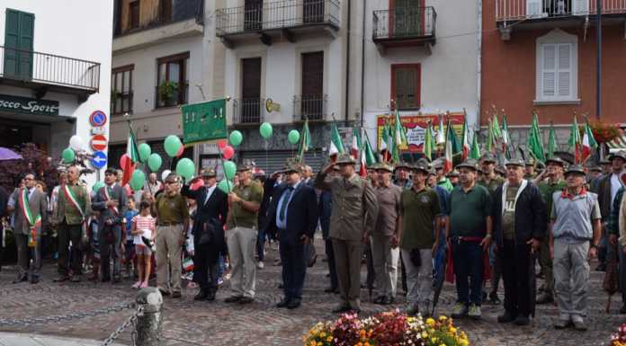 Barzio in festa per il 90° anniversario del Gruppo Alpini