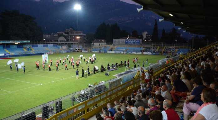 Le Marching Show Band fanno il pieno di applausi allo stadio di Lecco