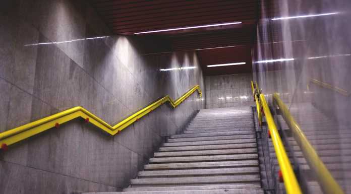 Allarme bomba a Milano nella Metro fermata Stazione Centrale