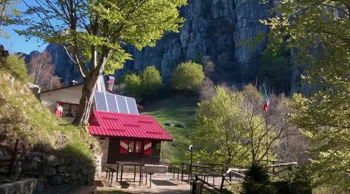 CAI Calolzio al lavoro: si rimette a nuovo il baitello Ghislandi