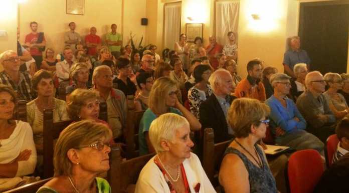 “In cammino verso Santiago”, successo a Ballabio per il libro-esperienza