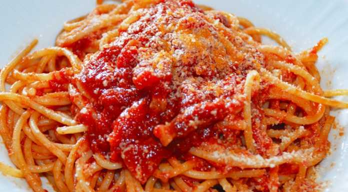 Mandello, in Polisportiva stasera cena a base di pasta all’amatriciana