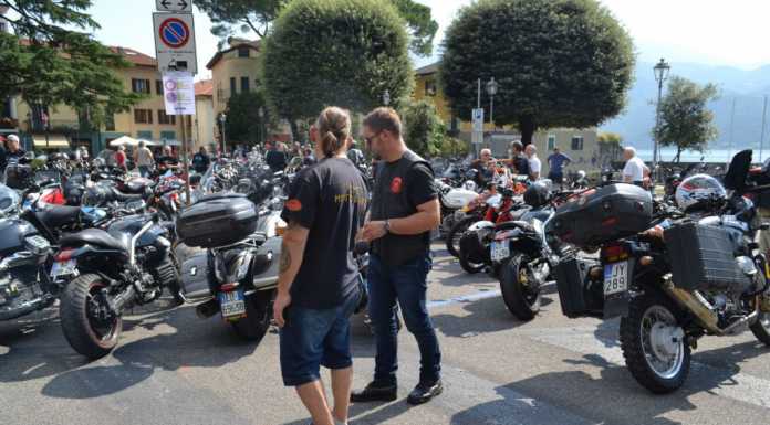 Motoraduno, la festa è a Mandello. Il popolo guzzista entusiasma