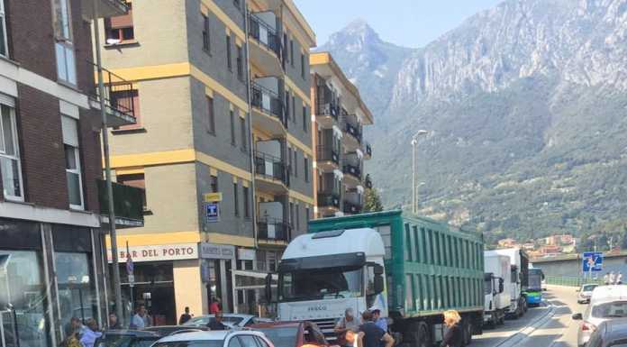 Incidente a Malgrate Porto: traffico nel caos all’ora di pranzo