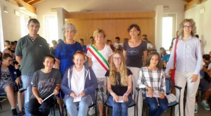 Scuole al via. E Abbadia Lariana premia gli alunni più meritevoli