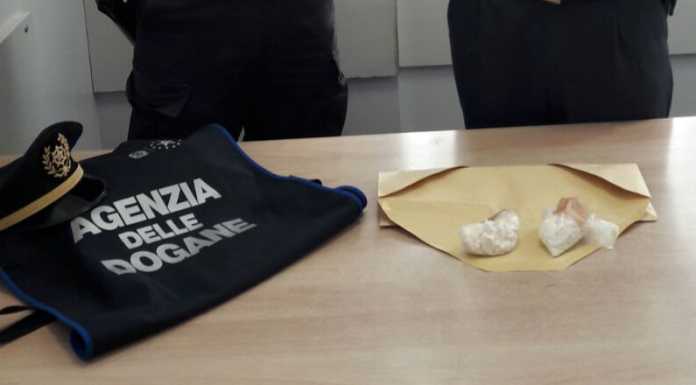 Brogeda. Diretti in Italia con 184 gr di coca, presi dalla Gdf