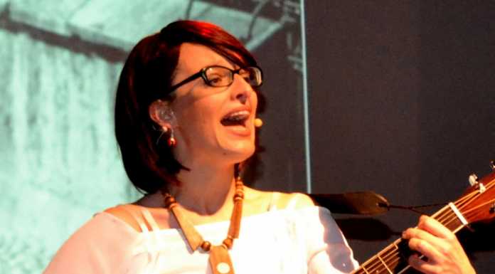 “Tutto in un’unica estate”. Ecco il terzo libro di Linda Spandri