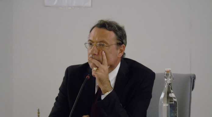 Calolzio. Tregua al consiglio “notturno”, la maggioranza regge