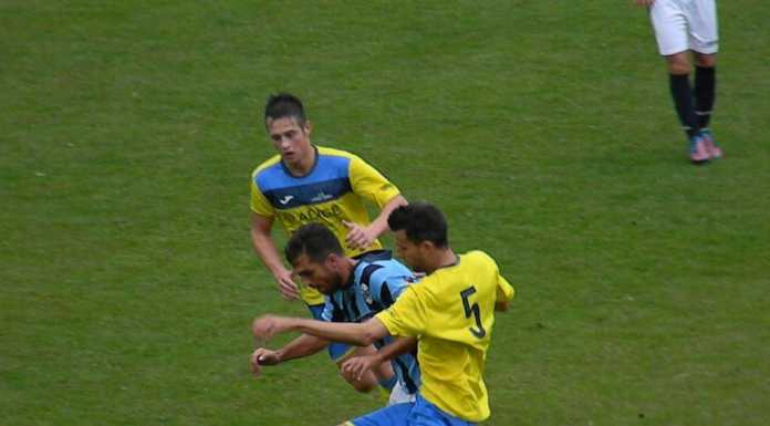 Calcio. Il Lecco finisce in 9 e il Levico festeggia la prima vittoria
