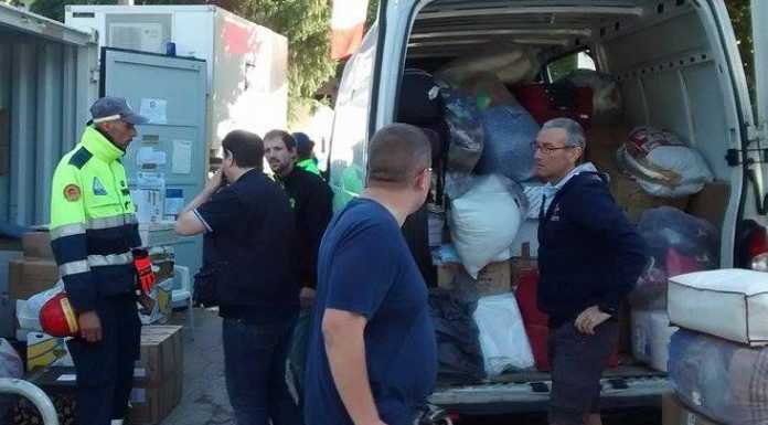 Mandello. Dal Circolo Promessi Sposi dolci e cancelleria per i terremotati