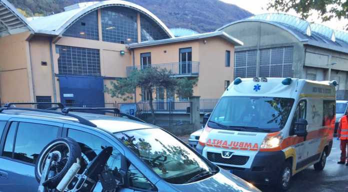Schianto in moto sul viale Valsugana: biker in ospedale