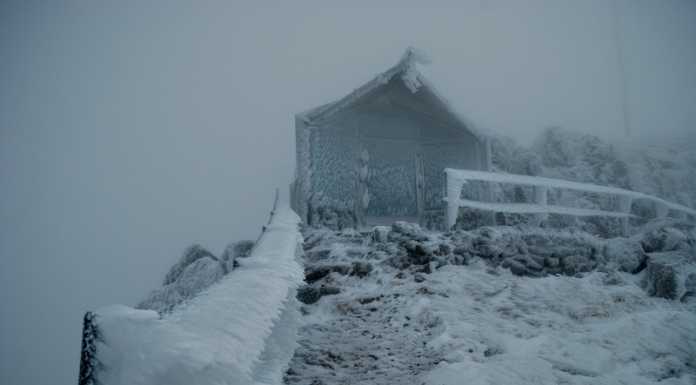 Frozen Brioschi. Le foto da quota 2 410 metri