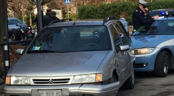 Garlate, scontro tra auto e moto lungo via Statale, una donna in Ps