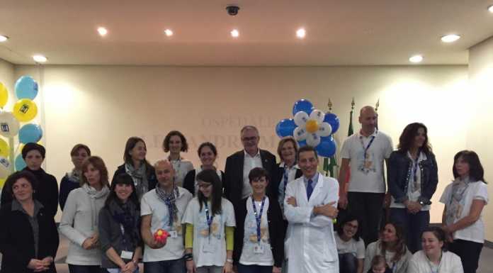 “Stendi la mamma”, Abio porta 14 poltrone-letto in Pediatria