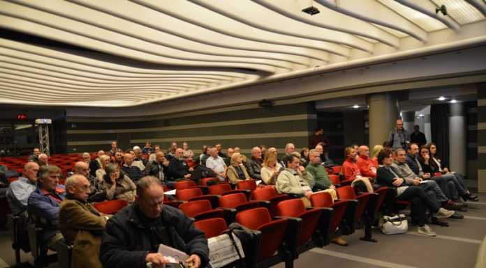 I cittadini: “I rioni ‘muoiono’, serve più vita e più decoro”