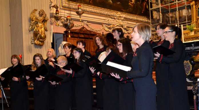 Mandello canta per l’Unicef. “Ai bambini doniamo la nostra attenzione”