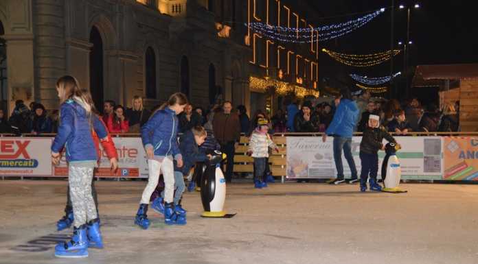 Pista di pattinaggio, apertura prolungata di una settimana